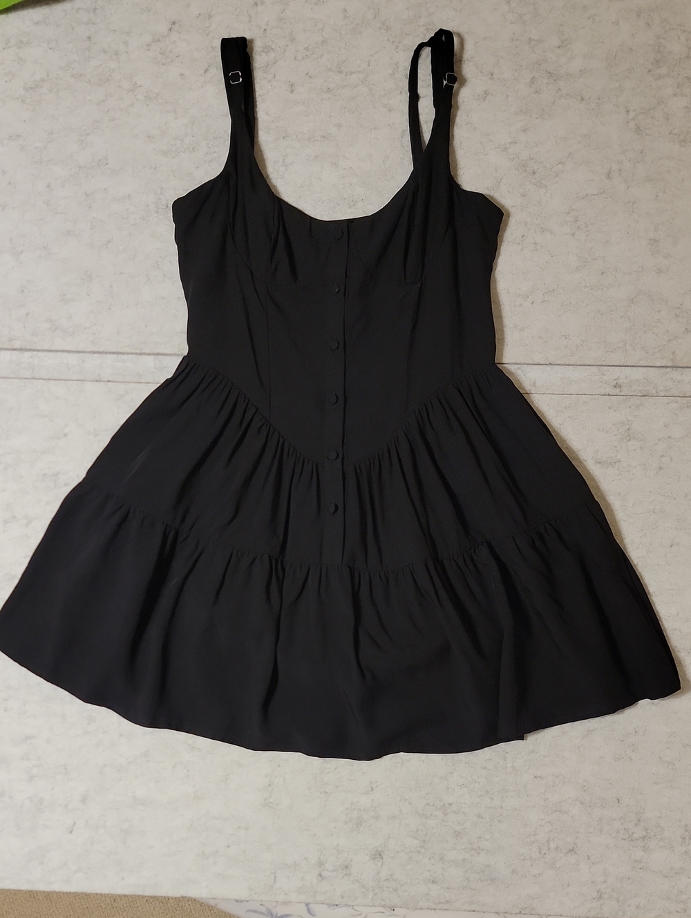 White Fox Boutique NWT Never Been Hurt Black Tiered Mini Dress Womens Size Small
